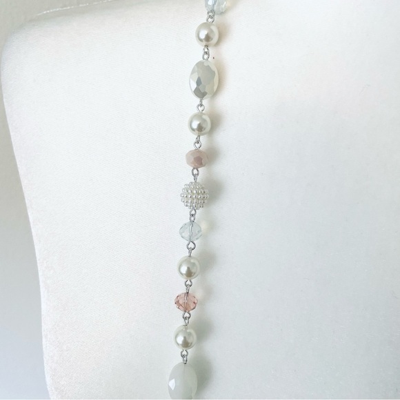 Fantasy Pearls Necklace - Picture 3 of 7